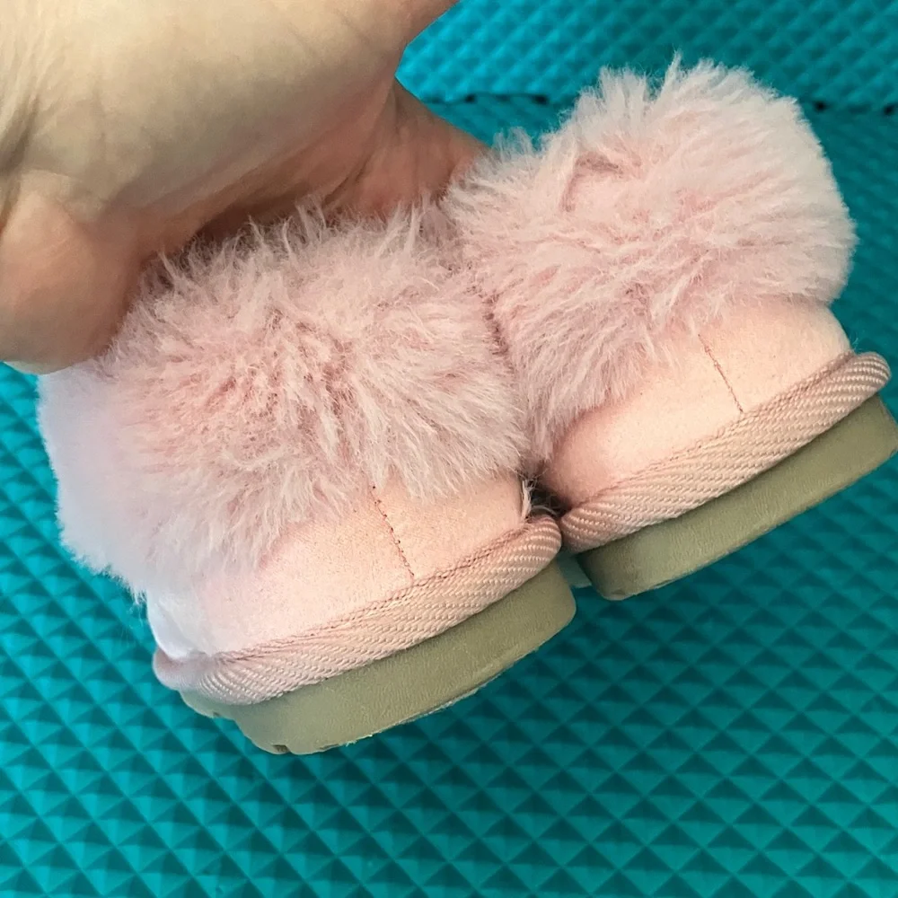 Like New CAT & JACK Girls Mollie Faux Fur Cuff Scuff Slippers | 12